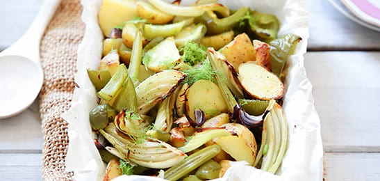 Recept van het Voedingscentrum: Venkel met aardappelpartjes uit de oven
