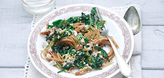Recept van het Voedingscentrum: Spaghetti met spinazie en walnoten