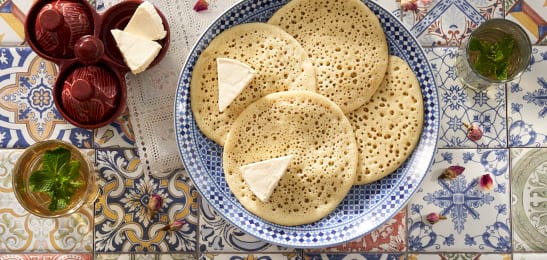 Recept van het Voedingscentrum: Marokkaanse baghrir (1000 gaten pannenkoekjes)