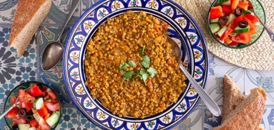 Recept van het Voedingscentrum: Marokkaanse linzenstoof (Lehdes)