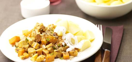 Recept van het Voedingscentrum: Pastinaak en pompoen met soja, walnoten en mieriksroom