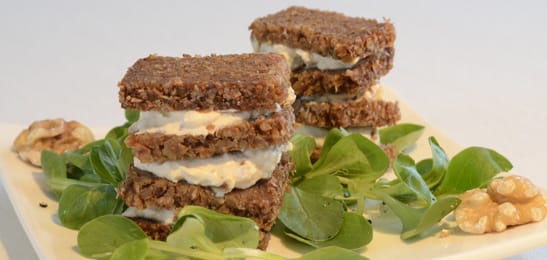 Uitgelezene Roggebrood met cottage cheese en noten RN-04