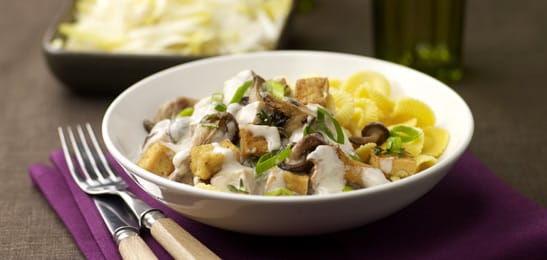 Recept van het Voedingscentrum: Tofu met paddenstoelen