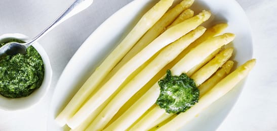 Recept van het Voedingscentrum: Asperges met lenteboter