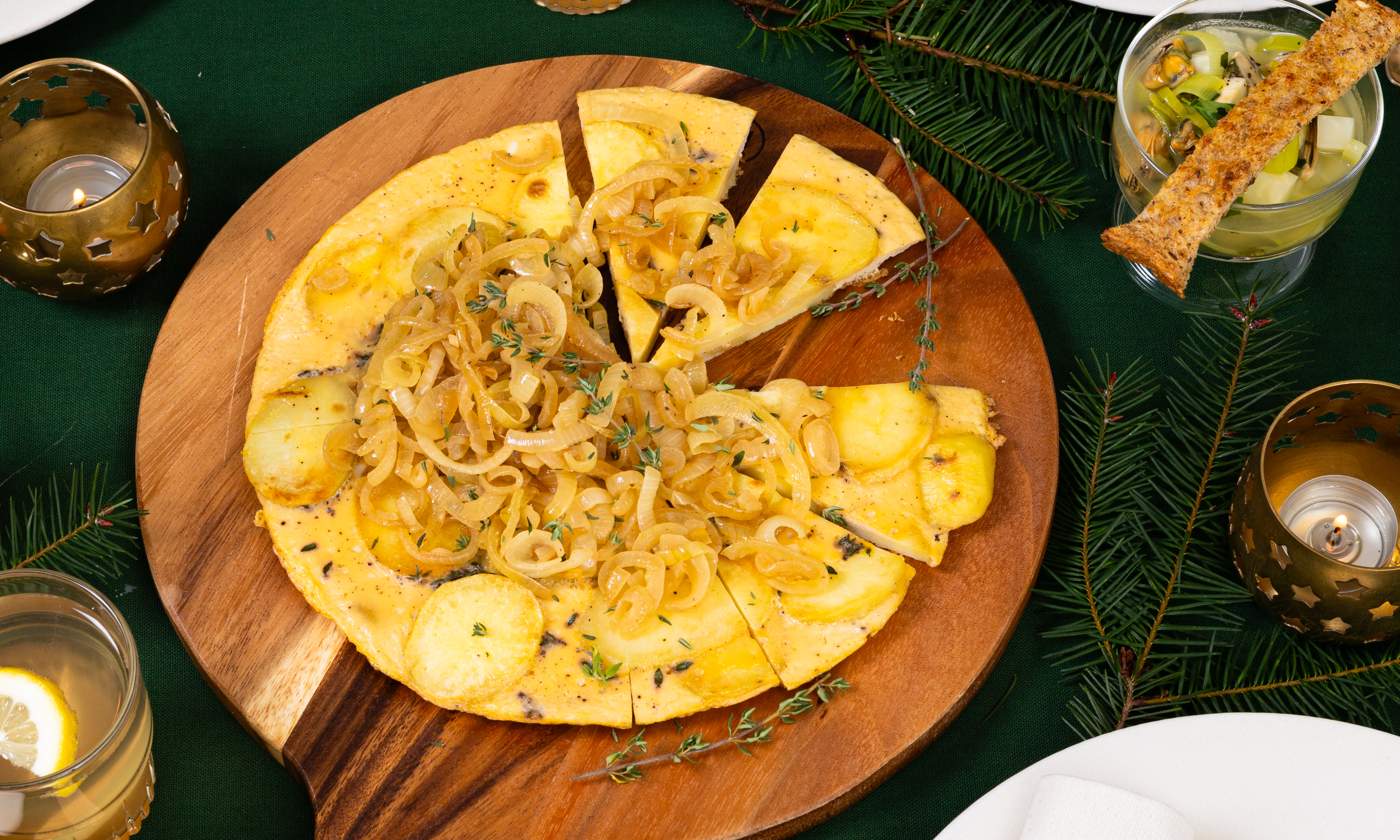 aardappeltortilla met gekarameliseerde uien