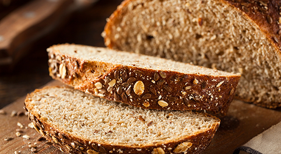Brood gebakken met gejodeerd bakkerszout is de belangrijkste bron van jodium in Nederland.